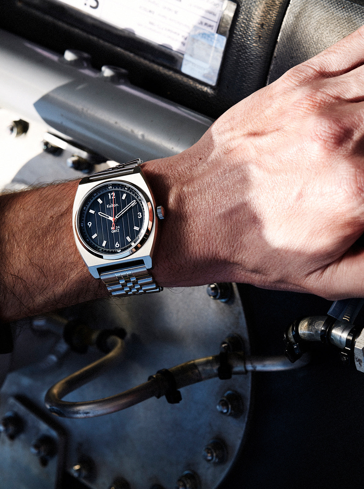 Image of Cadran noir, boîtier argenté et bracelet jubilee de la montre