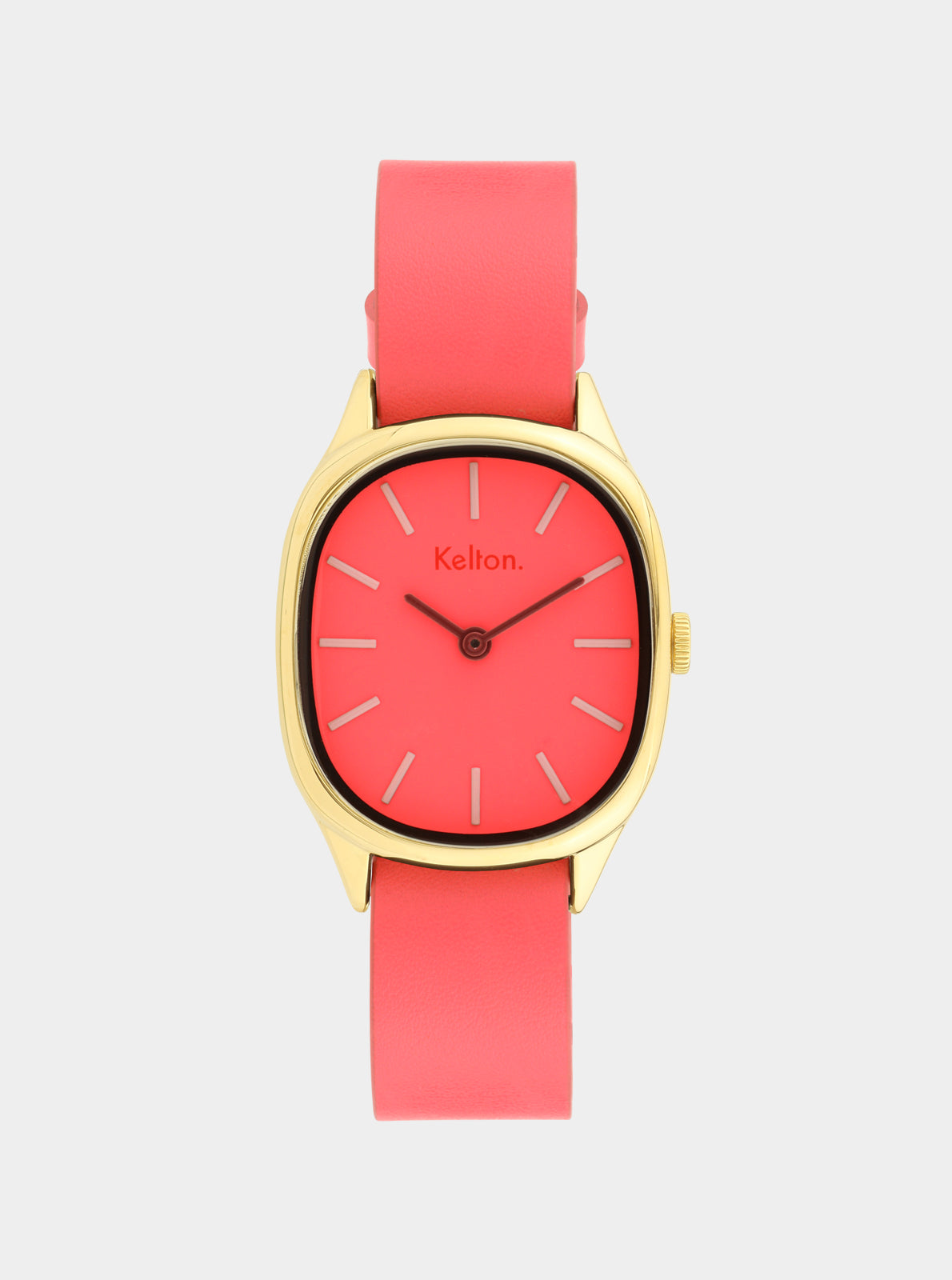 Image of Montre à cadran rose sur bracelet cuir rose.