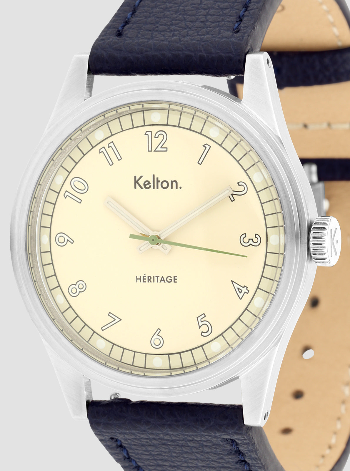 Image of Montre Kelton Héritage gros plan cadran crème, bracelet cuir bleu marine, aiguilles vertes