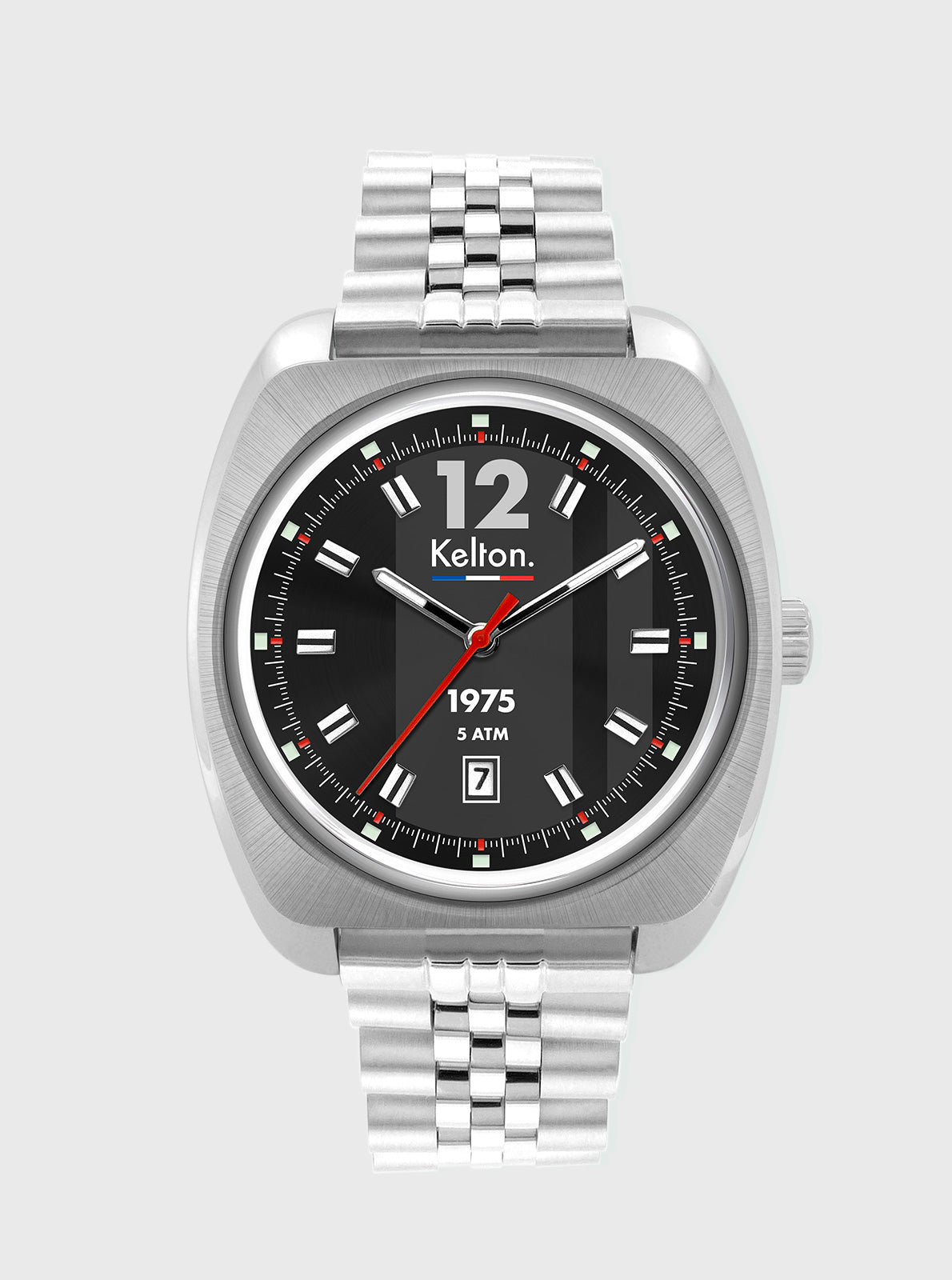 Image of Montre Kelton acier, cadran noir lisible, aiguilles rouges, bracelet métal assorti