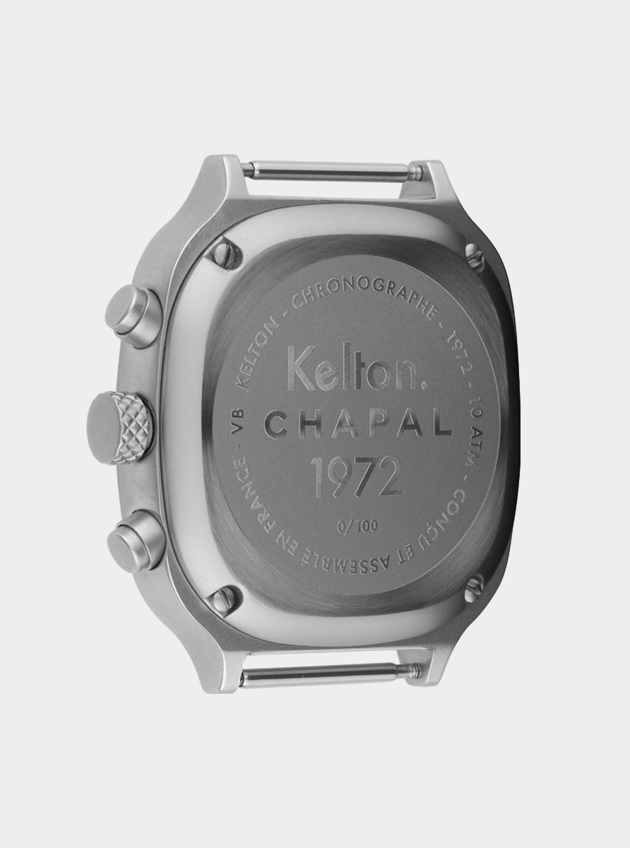 Image of Montre chronographe argentée, boîtier acier avec gravure Kelton Chapal 1972