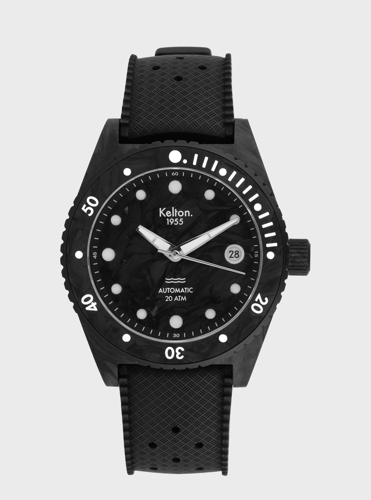 Image of Montre de plongée Kelton noire, cadran noir, lunette avec repères et bracelet texturé.