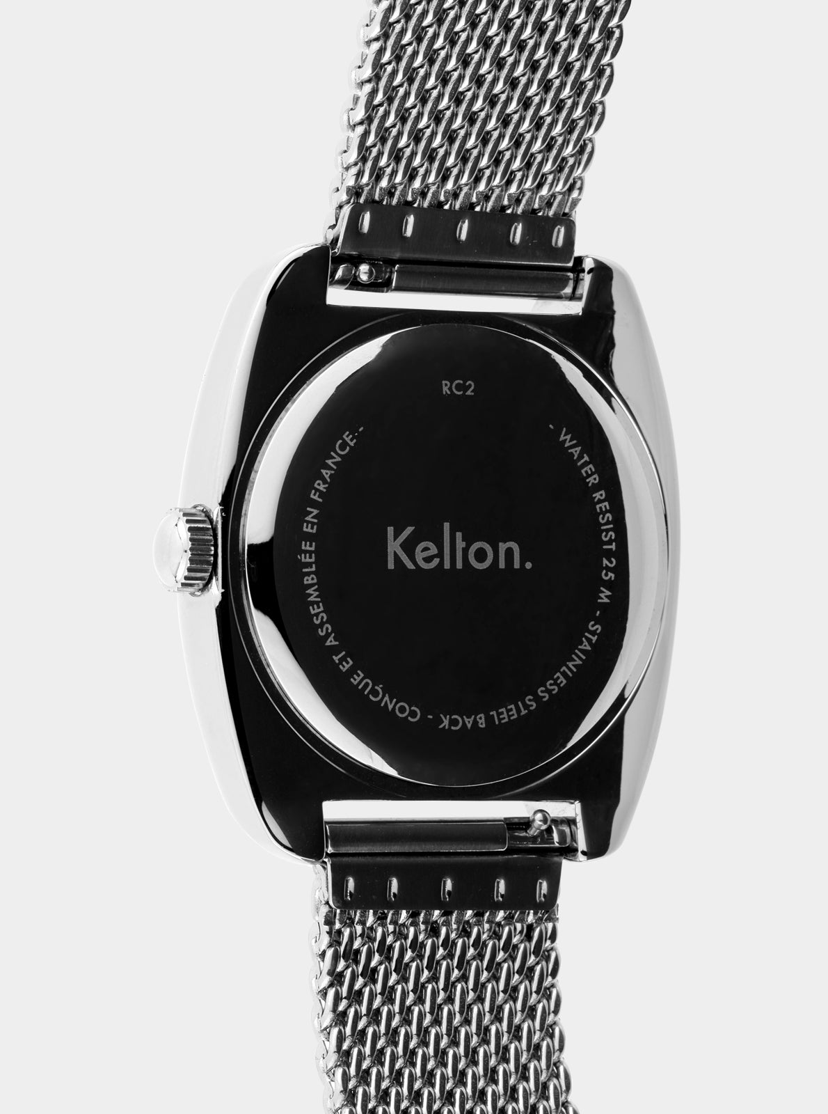 Image of Montre Kelton RC2 avec boîtier noir au dos, bracelet maille acier, couronne visible