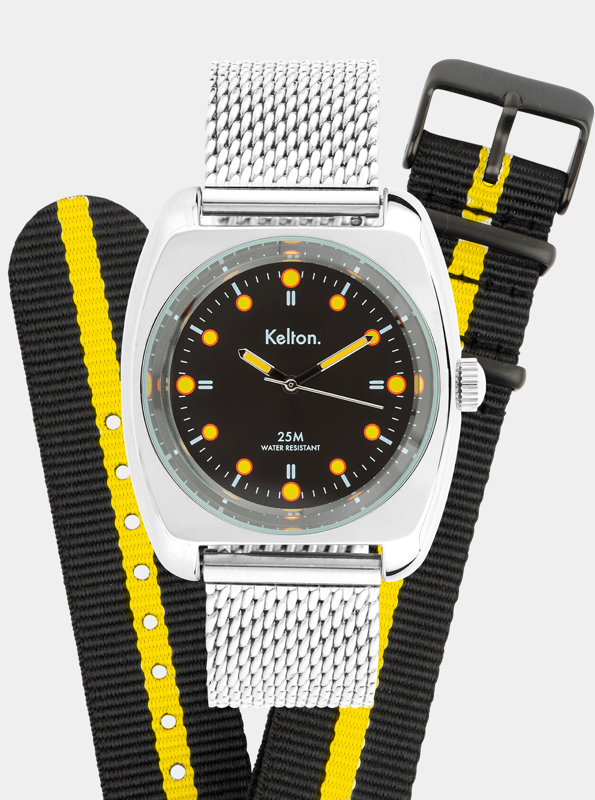 Image of Montre Kelton carrée cadran noir à index jaunes, bracelet maille argent
