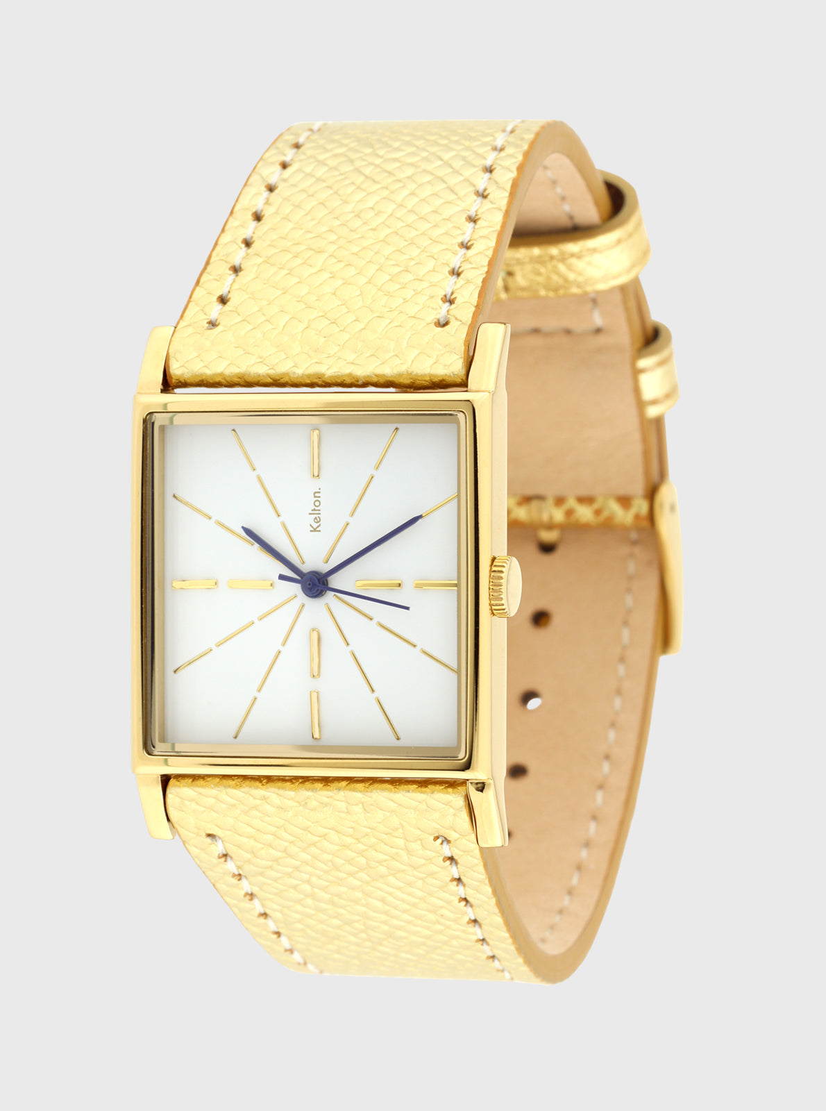Image of Montre à cadran carré blanc, aiguilles bleu marine, bracelet cuir doré clair texturé