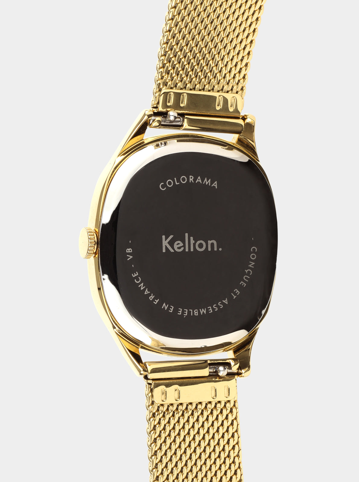 Image of Fond de montre Kelton Colorama noir gravé, boîtier et bracelet maille dorés.