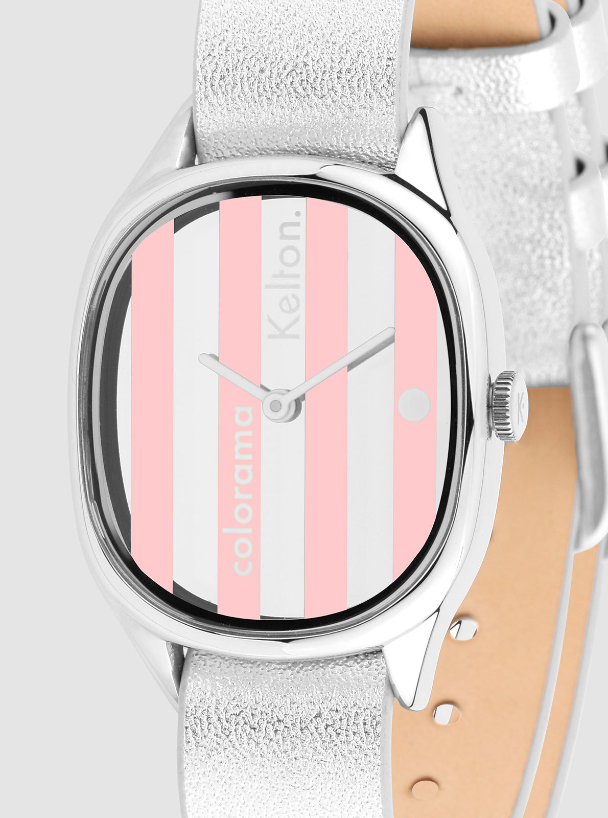 Image of Montre à cadran rayé rose et blanc, boîtier argenté, bracelet cuir texturé
