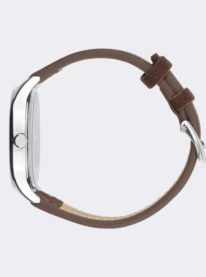 Image of Montre boîtier argenté et bracelet en cuir marron avec boucle et trous