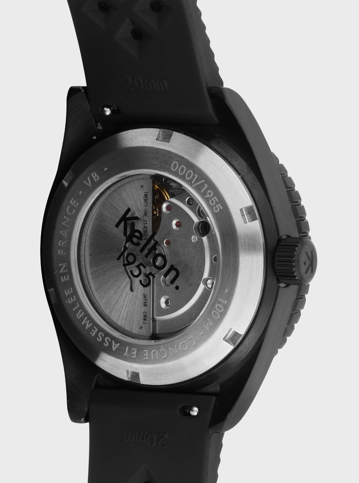 Image of Montre de plongée noire Kelton 1955, fond vissé en métal, gravure