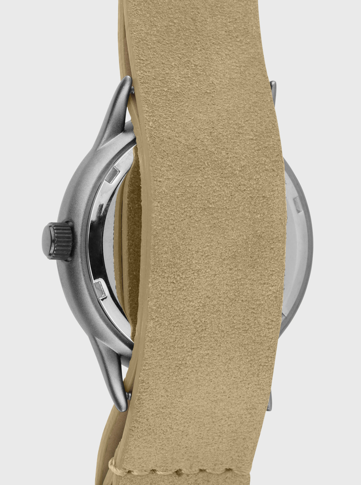 Image of Boîtier de montre mécanique Kelton avec couronne, bracelet Nato sable.