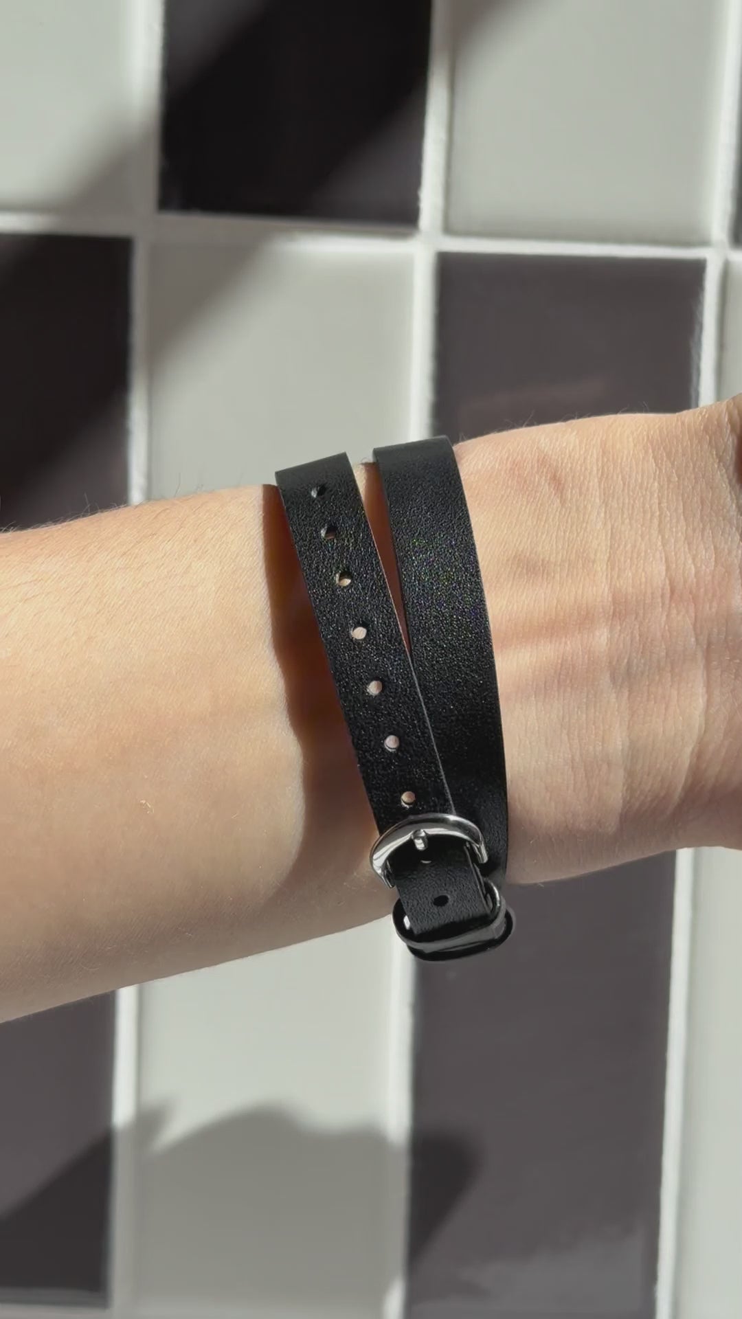 Image of Black Minicolo Watch